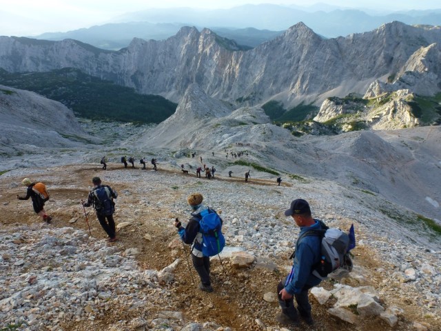 odhod pohodnikov na Pokljuko