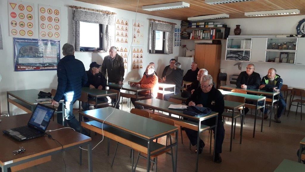 osvežitev cestno prometnih predpisov v 26.3.2019 Hrastniku