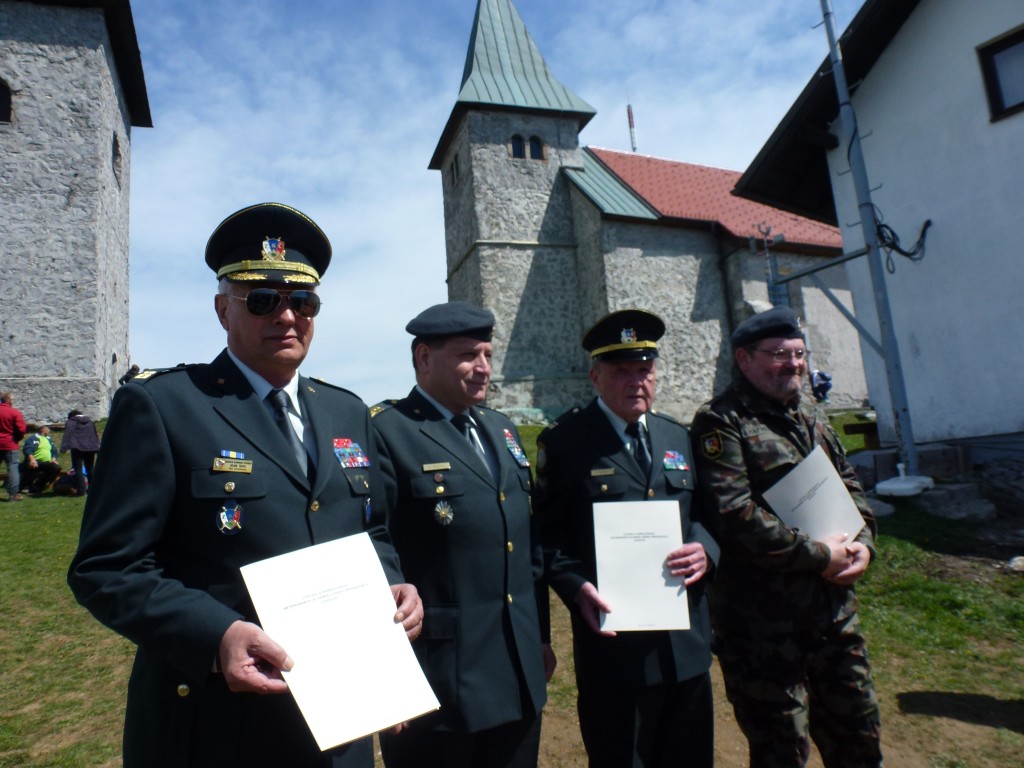 novi podpisniki Listine o sodelovanju veteranskih in domoljubnih organizacij Zasavja